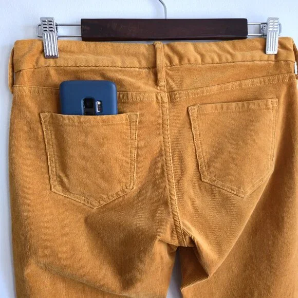 Banana Republic Limited Edition Corduroy Jeans | Skinny | Size 26/2 - Picture 6 of 11